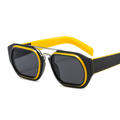 Personalized sunglasses in retro style – colorful sunglasses