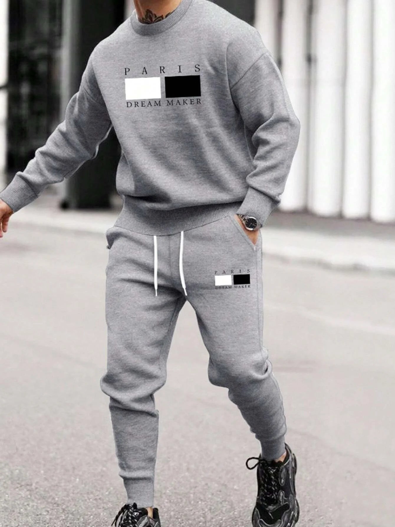 Herr T-shirt i 100% Bomull – Preppy Stil, O-hals, Perfekt för Vår och Sommar